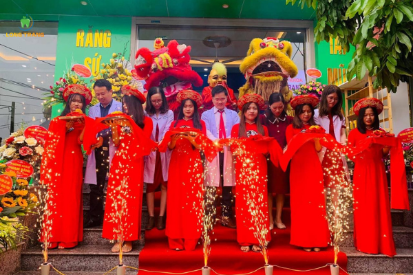 https://www.nhakhoalongtrang.com/wp-content/uploads/2022/01/2.png